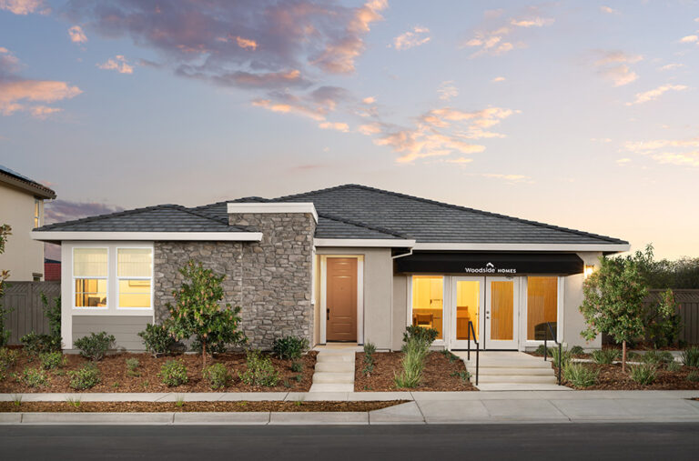 Exterior - Brandford - Kingsley at ellis